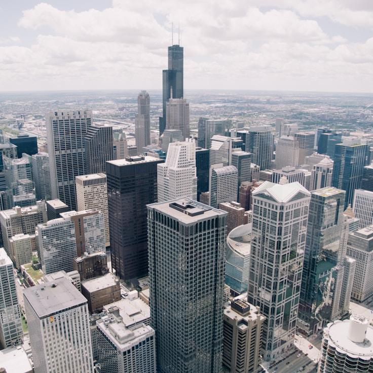 Parents evaluating schools in Spain